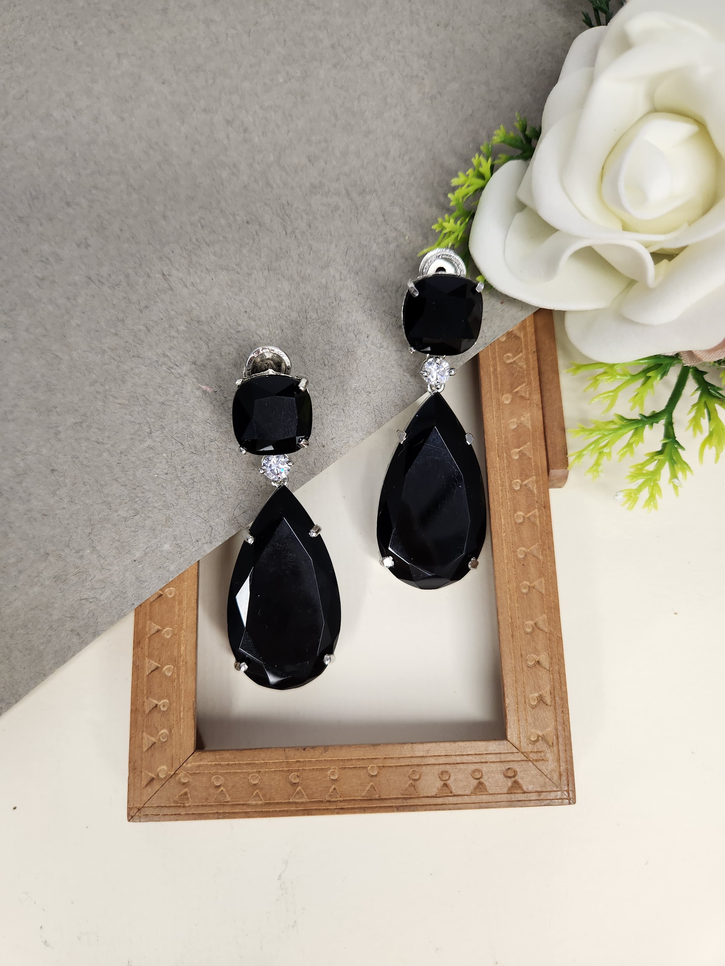 Asmara Earrings